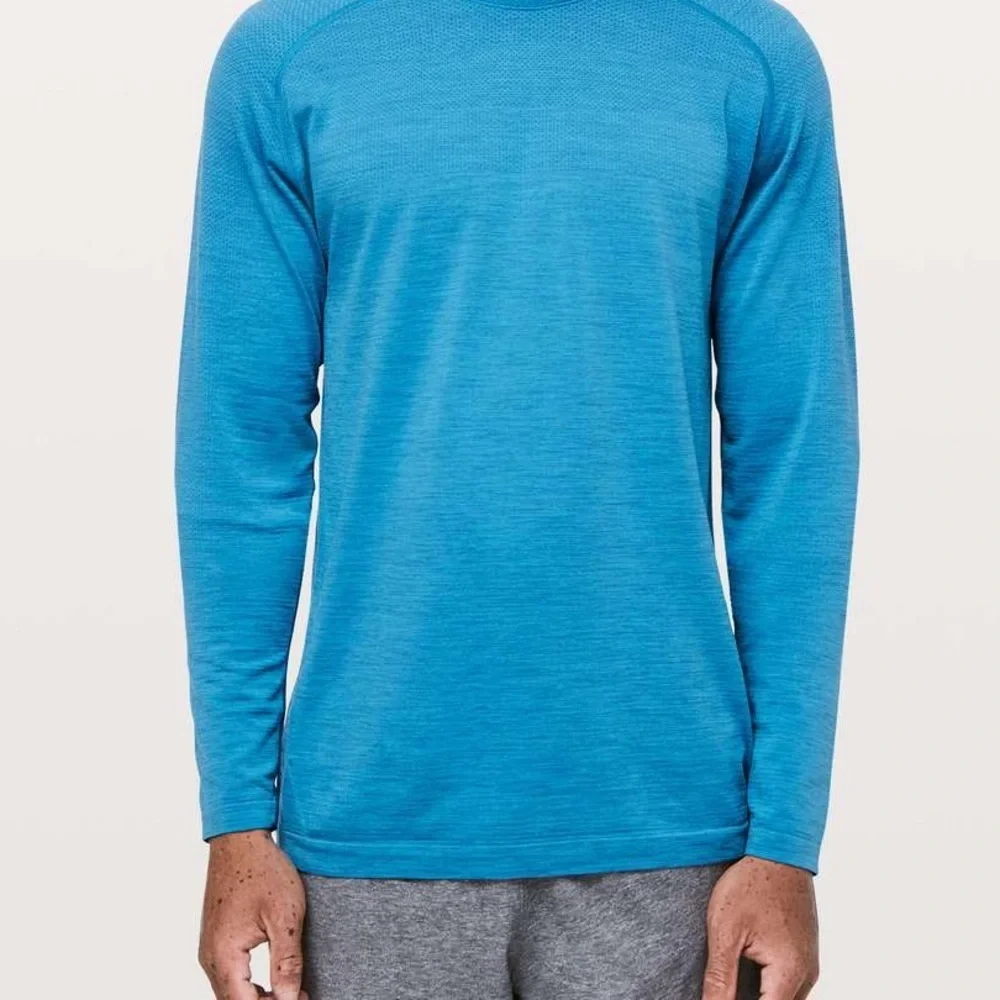 Lululemon Metal Vent Tech Long Sleeve